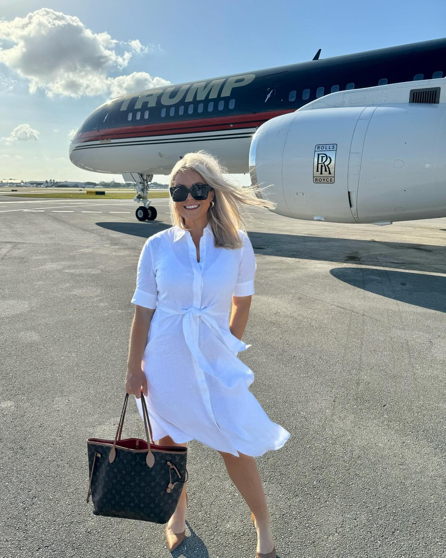 karoline leavitt measurements