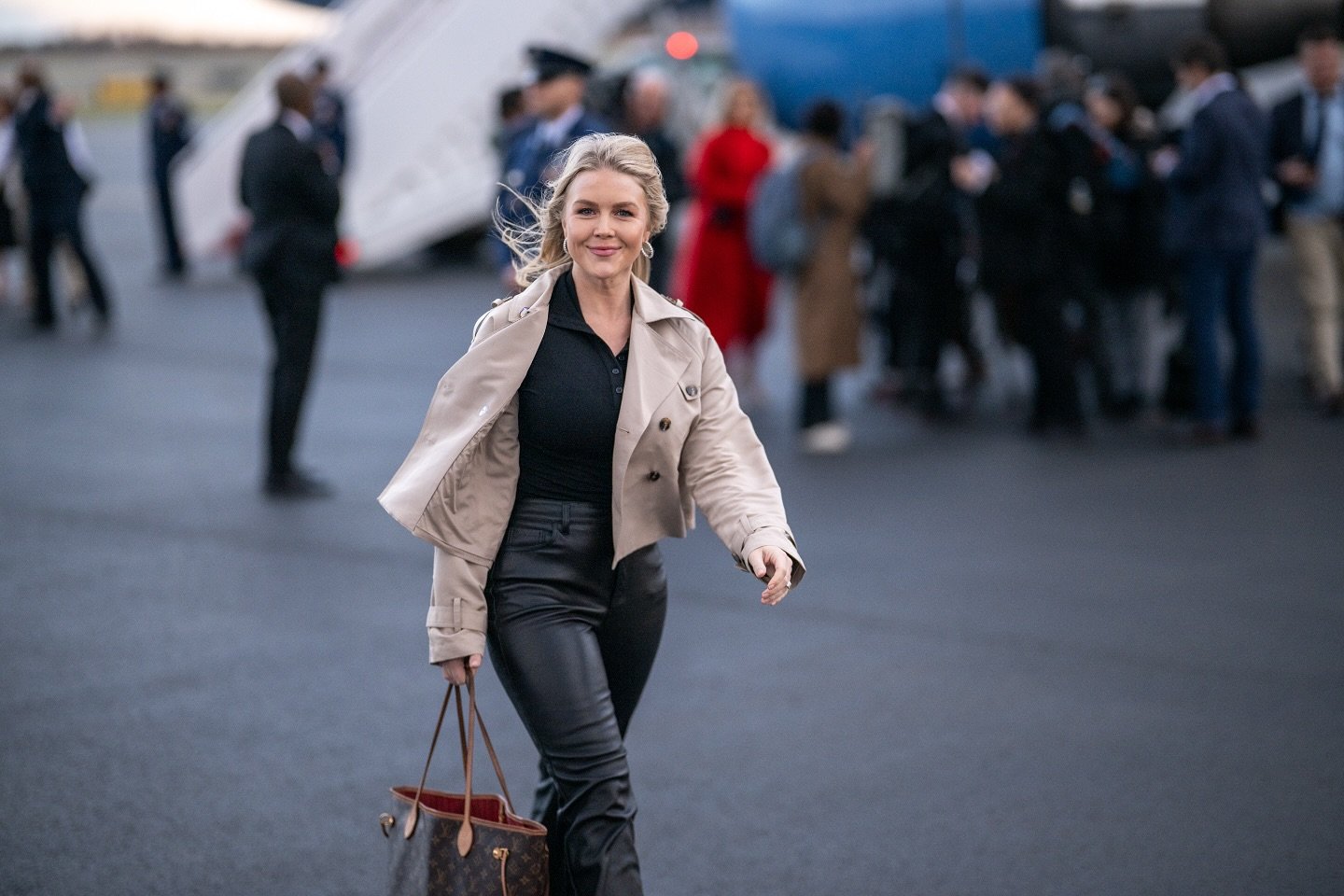 karoline leavitt measurements