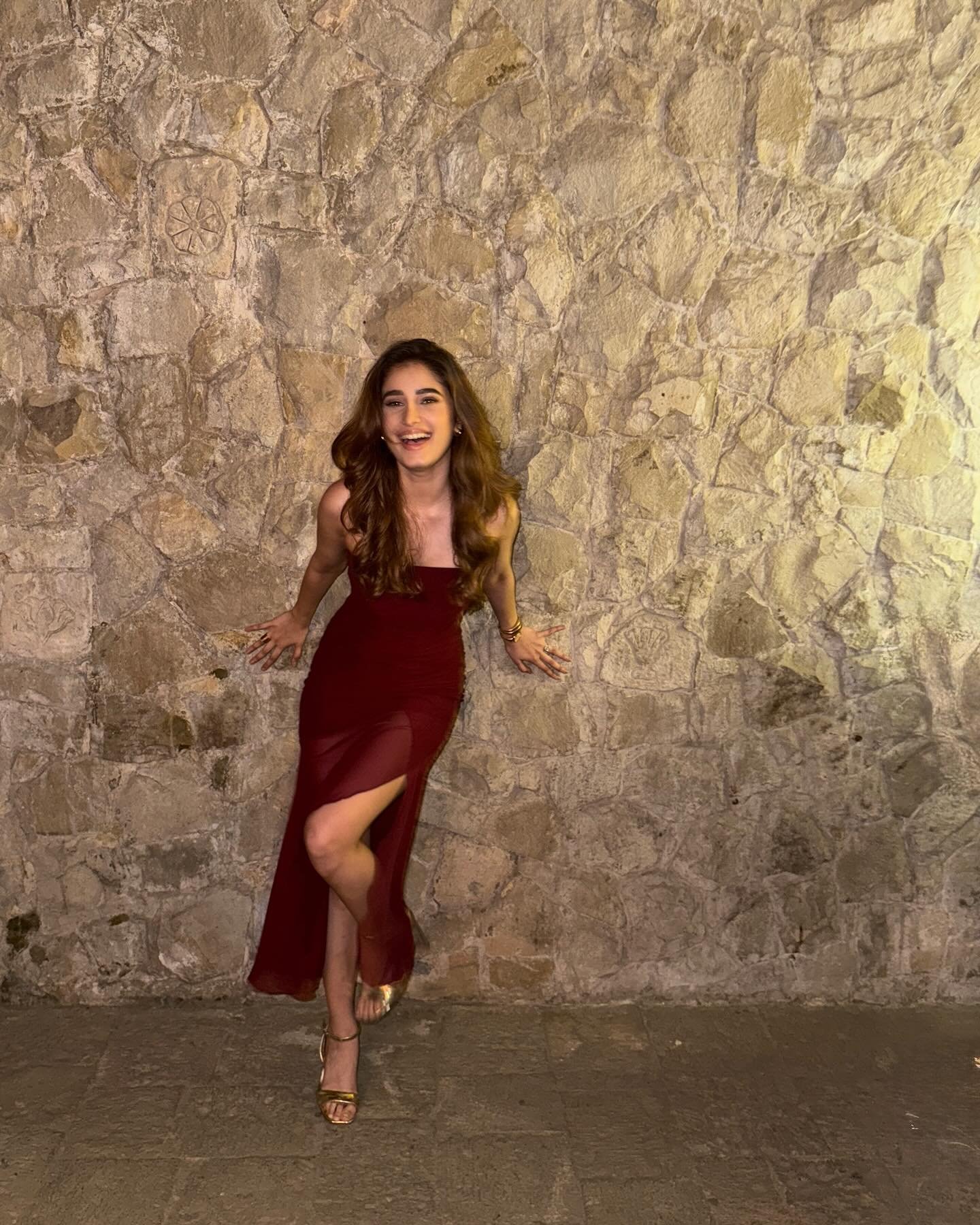 Rasha Thadani Height in Feet