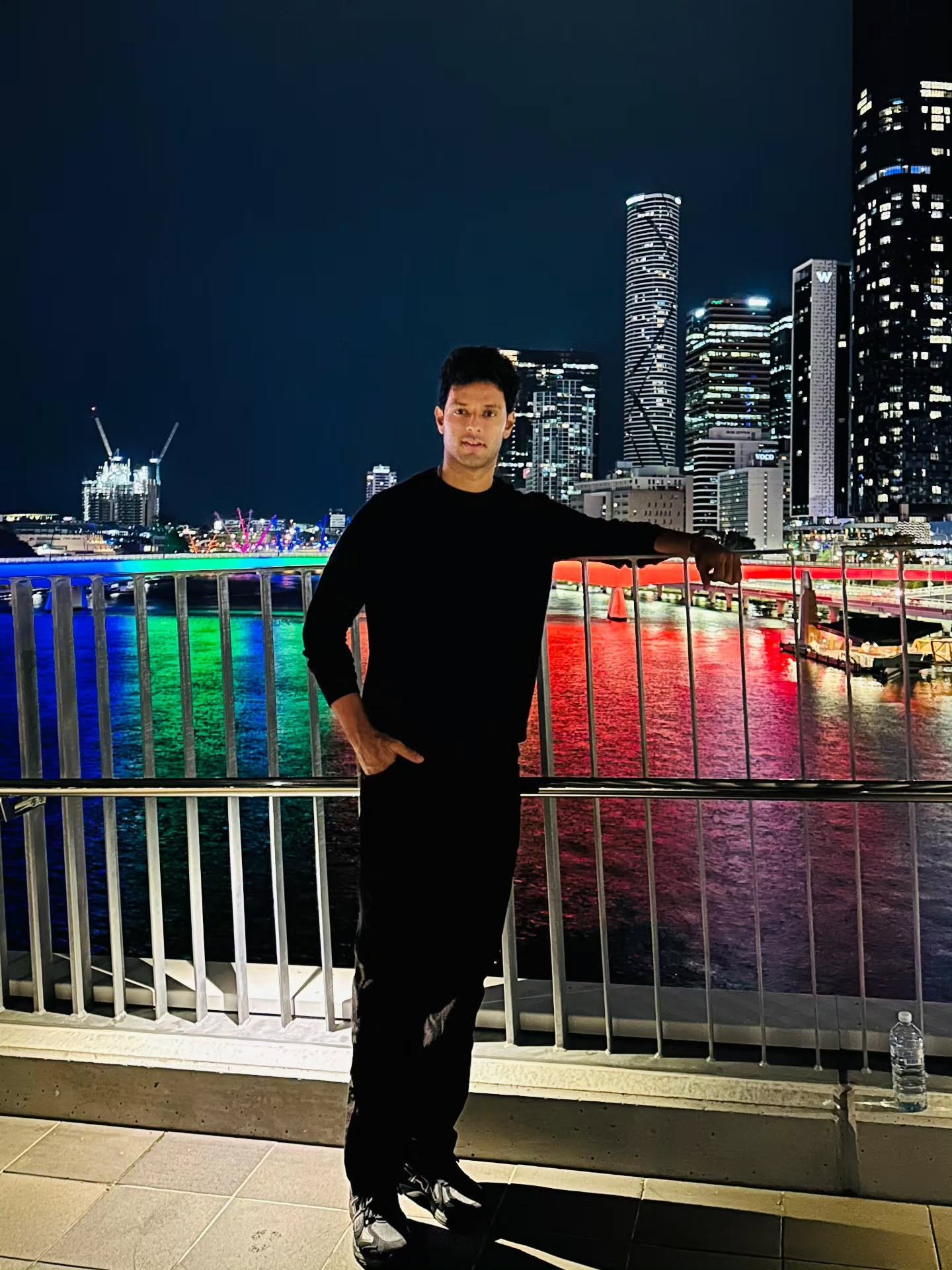 shivam dube height in feet
