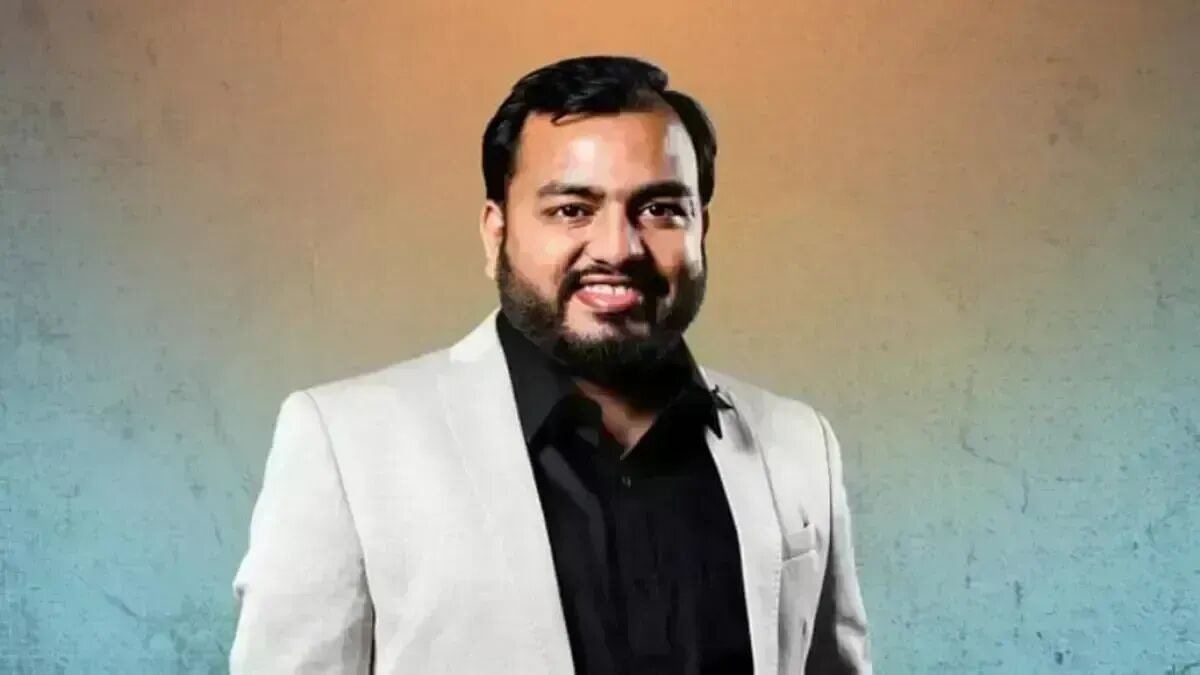 alakh pandey height