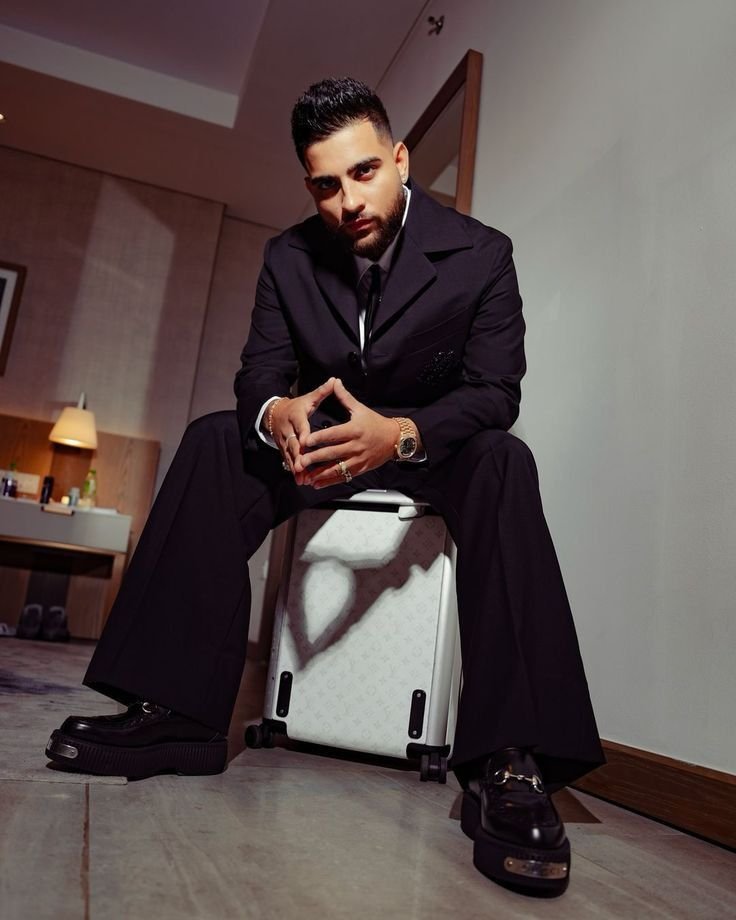 karan aujla height in feet