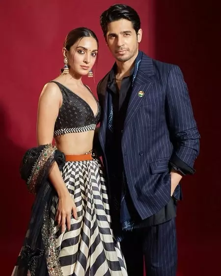 Sidharth Malhotra's height in feet