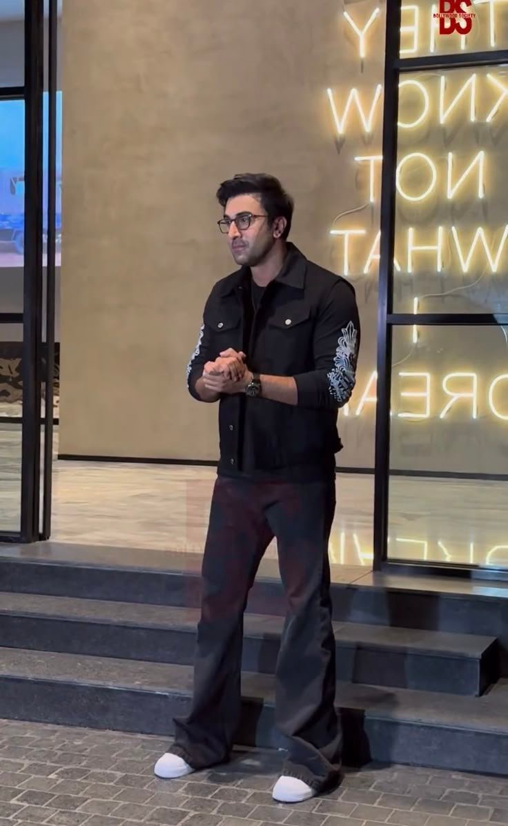 Ranbir Kapoor height in feet