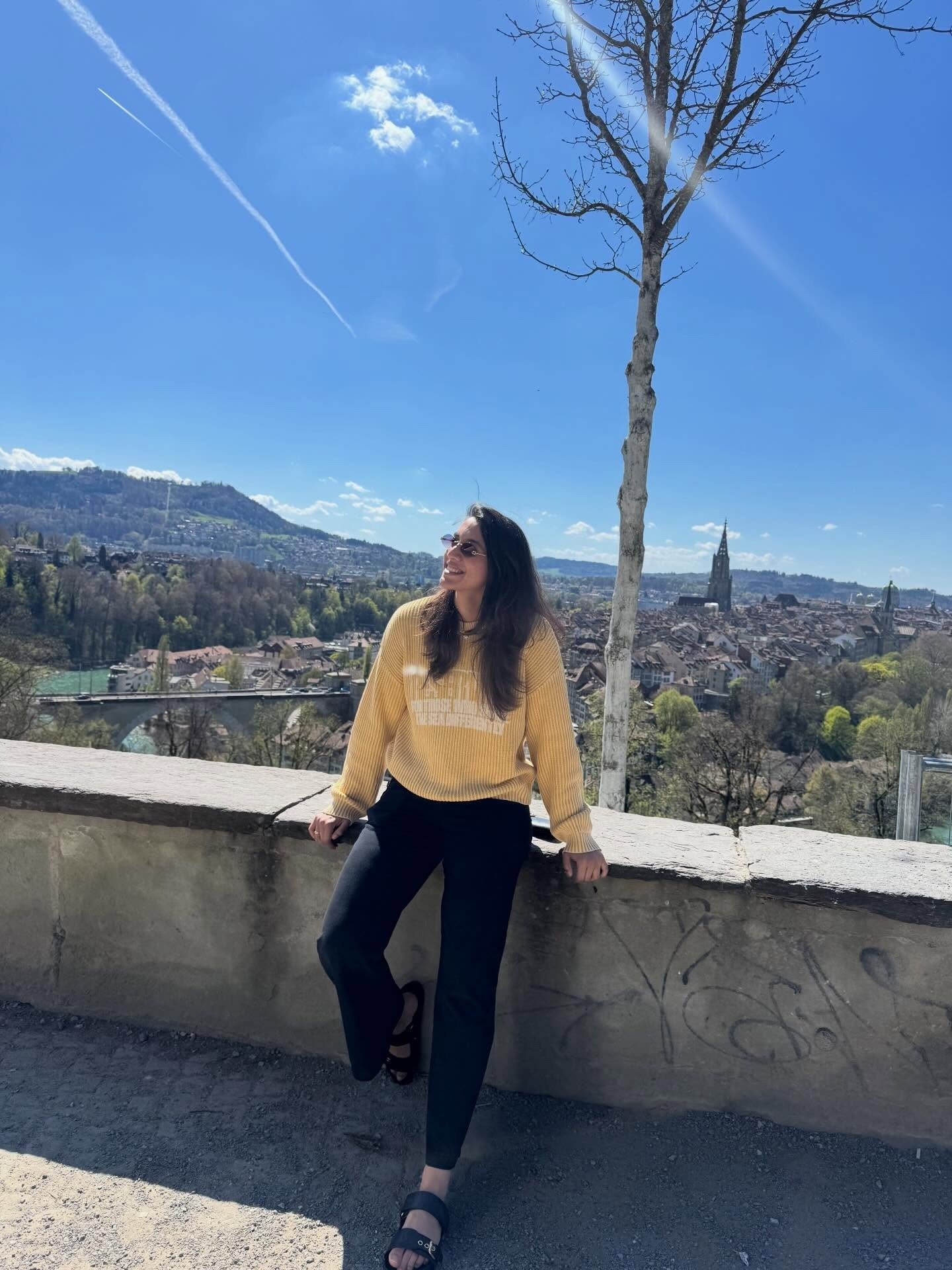 Smriti Mandhana height in feet