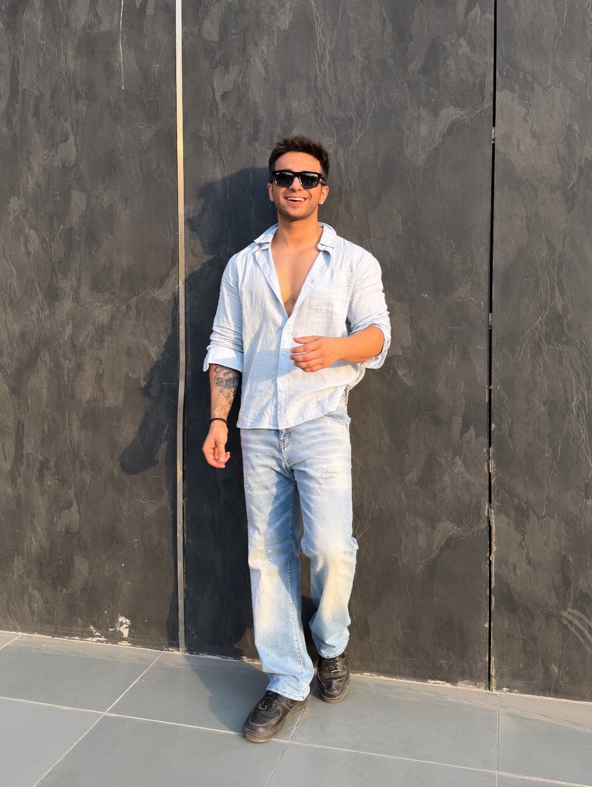 Aarush Bhola height in feet