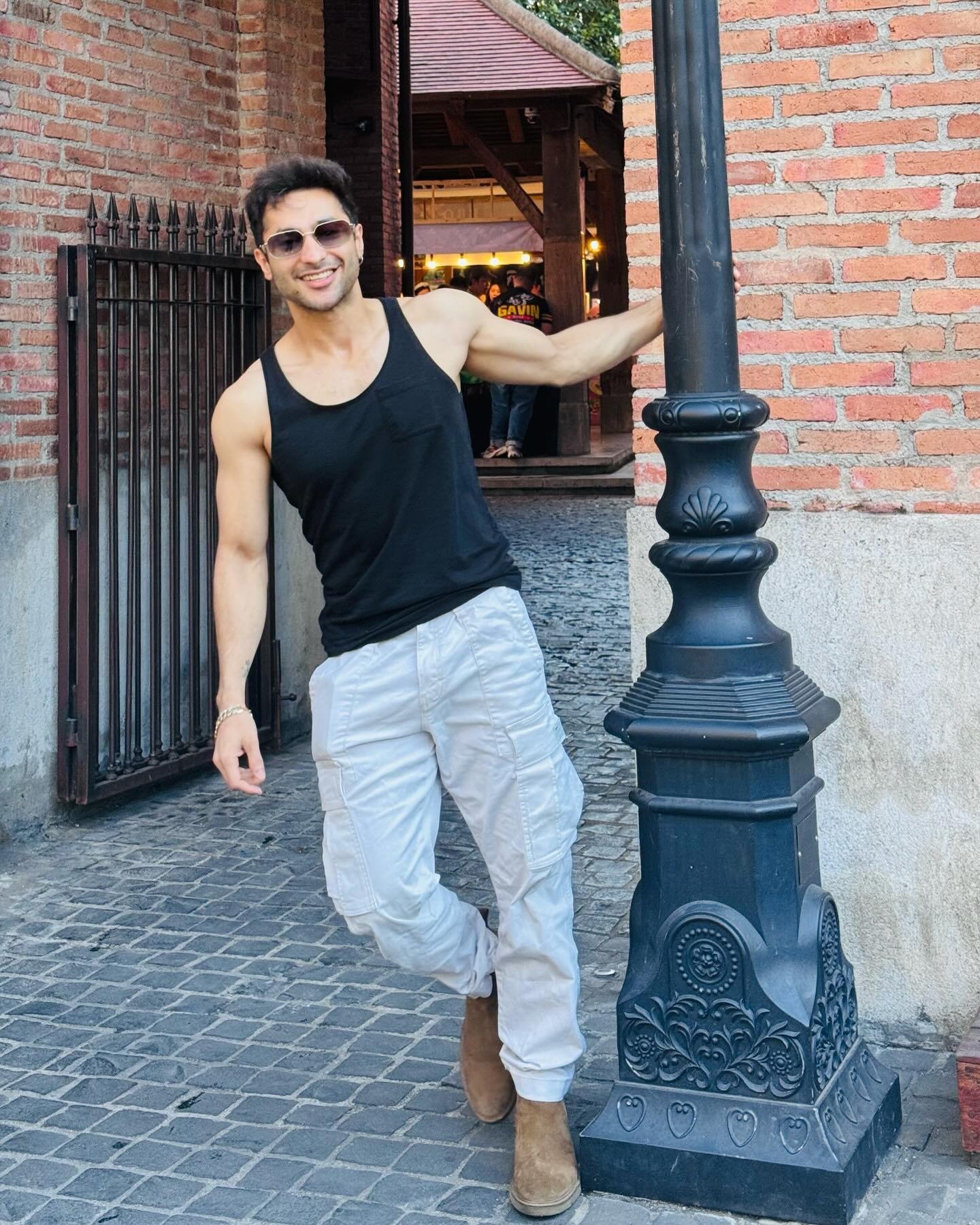 Harsh Beniwal height in feet